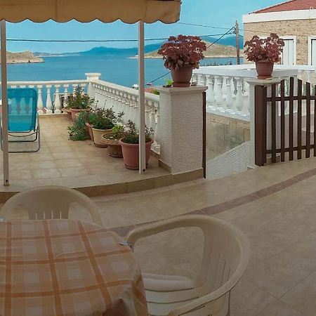 Villa Niovi Chalki Town Exteriér fotografie