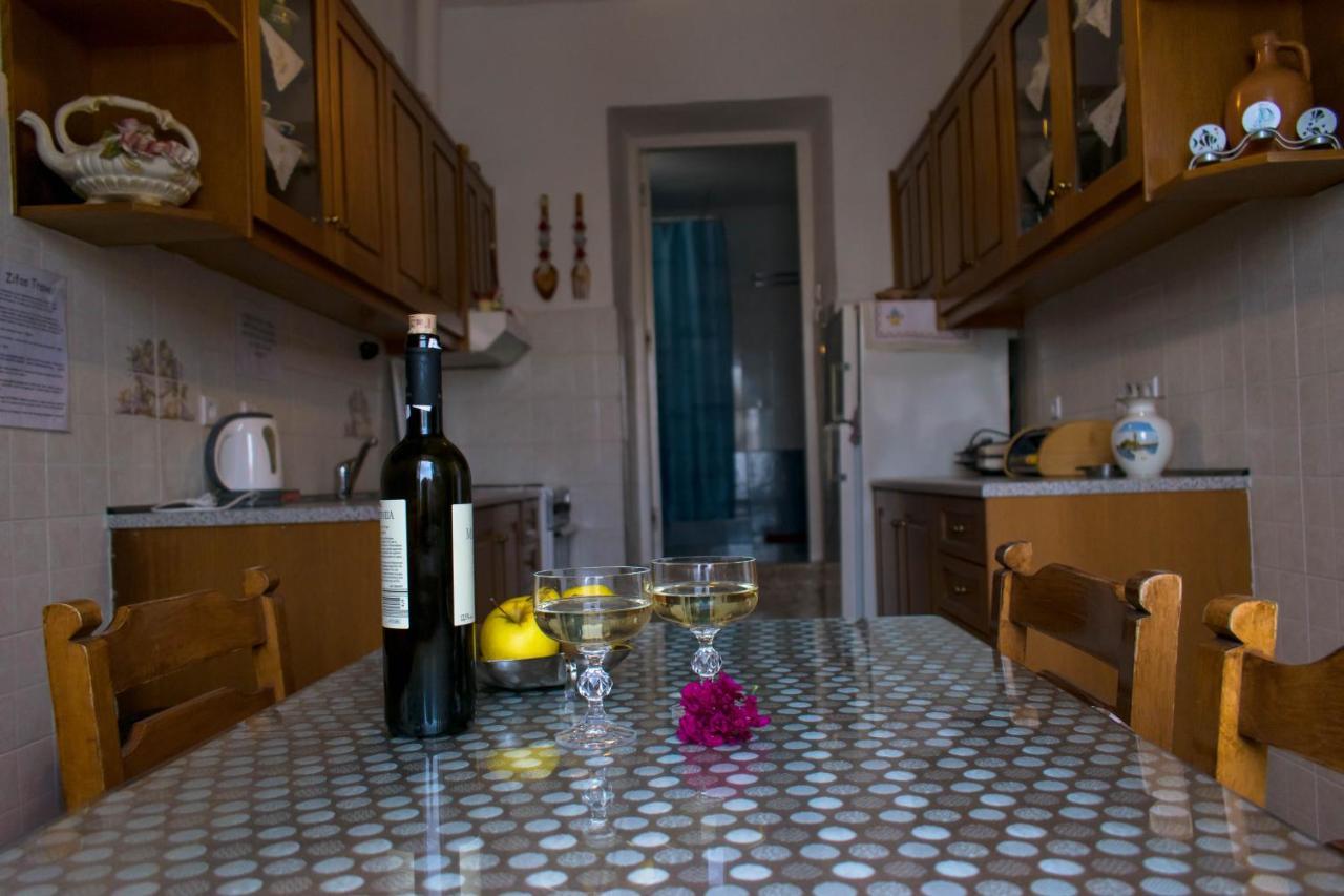 Villa Niovi Chalki Town Exteriér fotografie